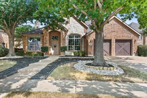 2588 Waters Edge Drive Grand Prairie TX 75054