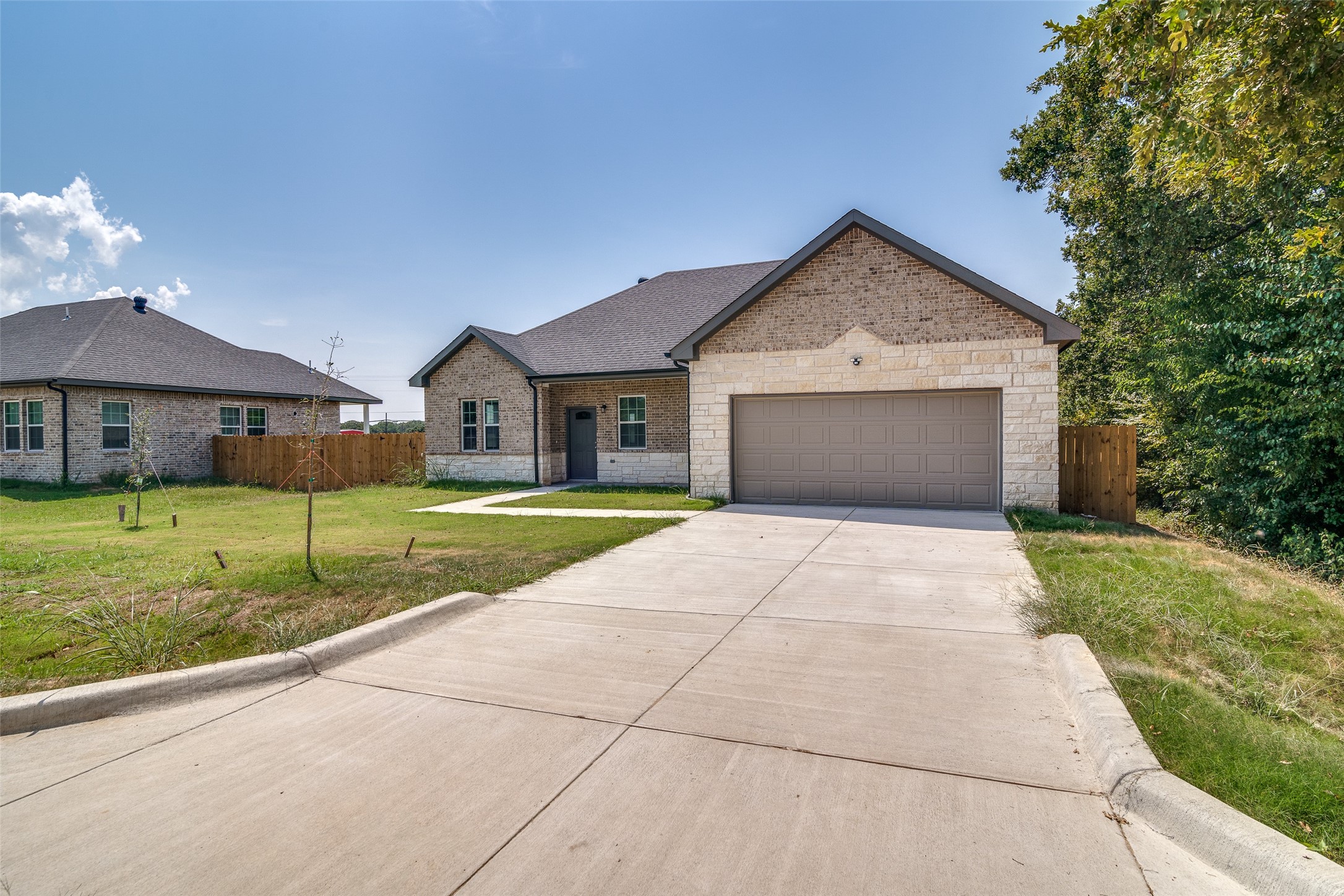 701 Lakeland Drive West Tawakoni TX 75474