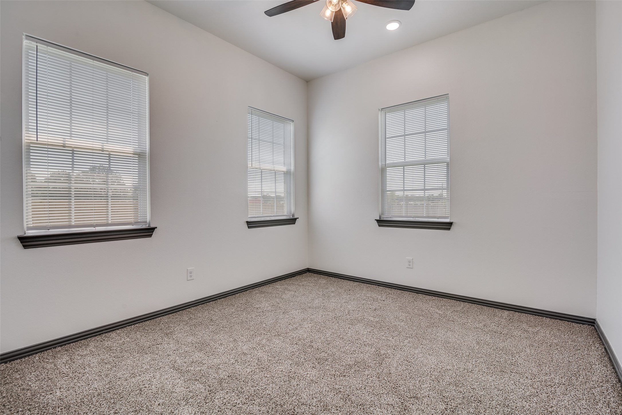 701 Lakeland Drive West Tawakoni TX 75474