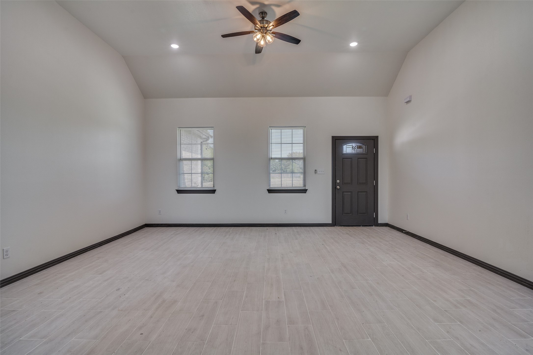 701 Lakeland Drive West Tawakoni TX 75474
