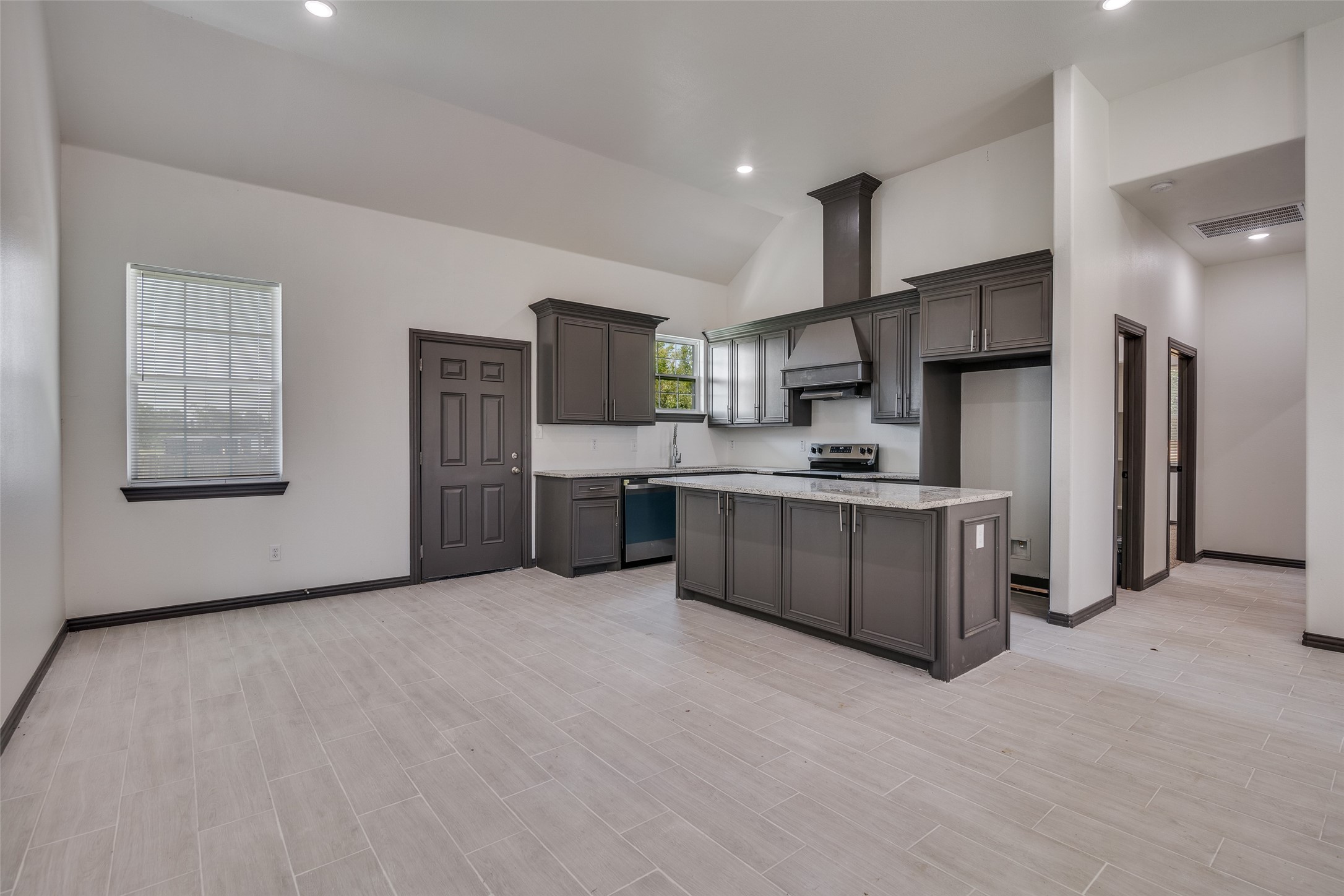 701 Lakeland Drive West Tawakoni TX 75474