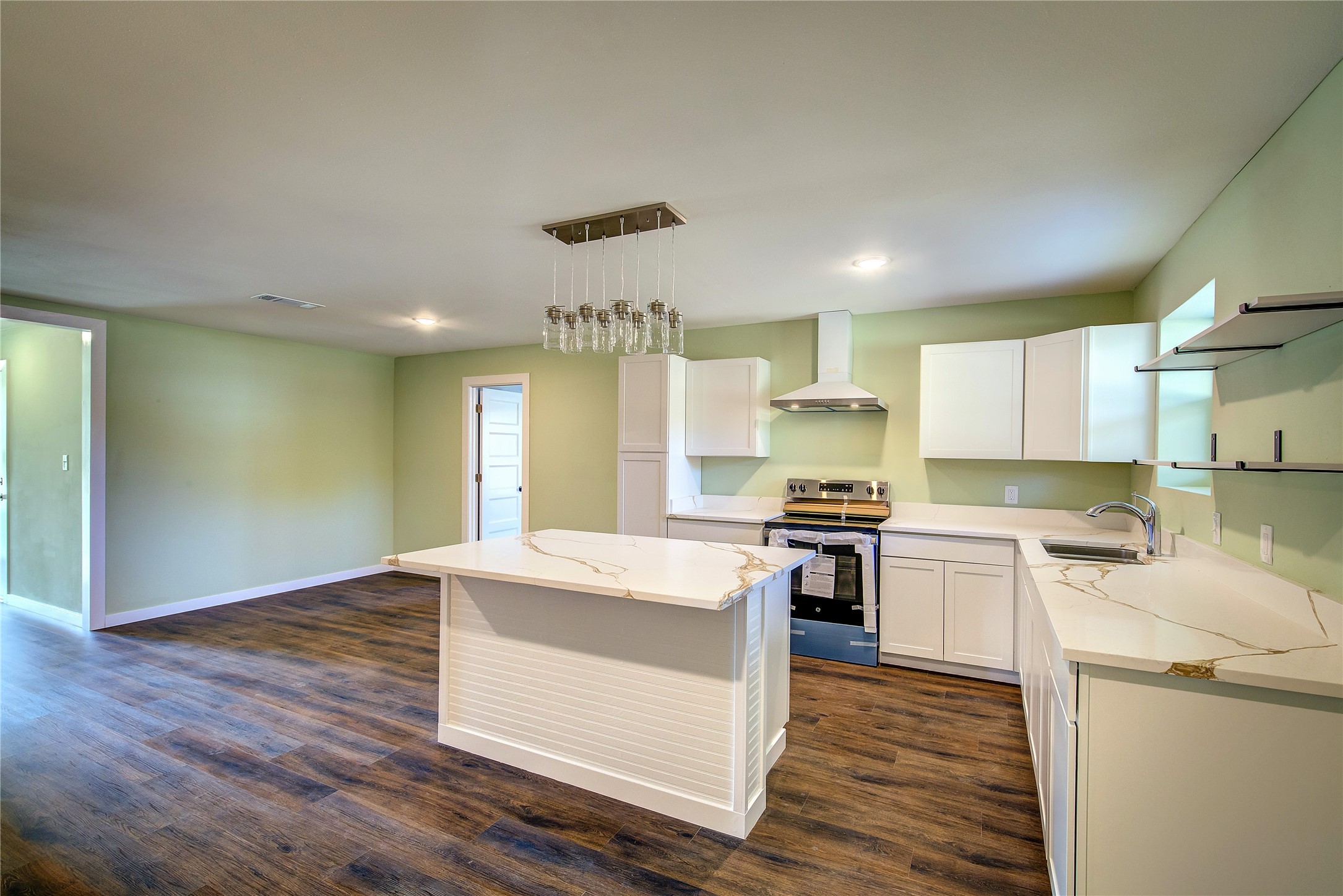 520 N 1st Street Point TX 75472
