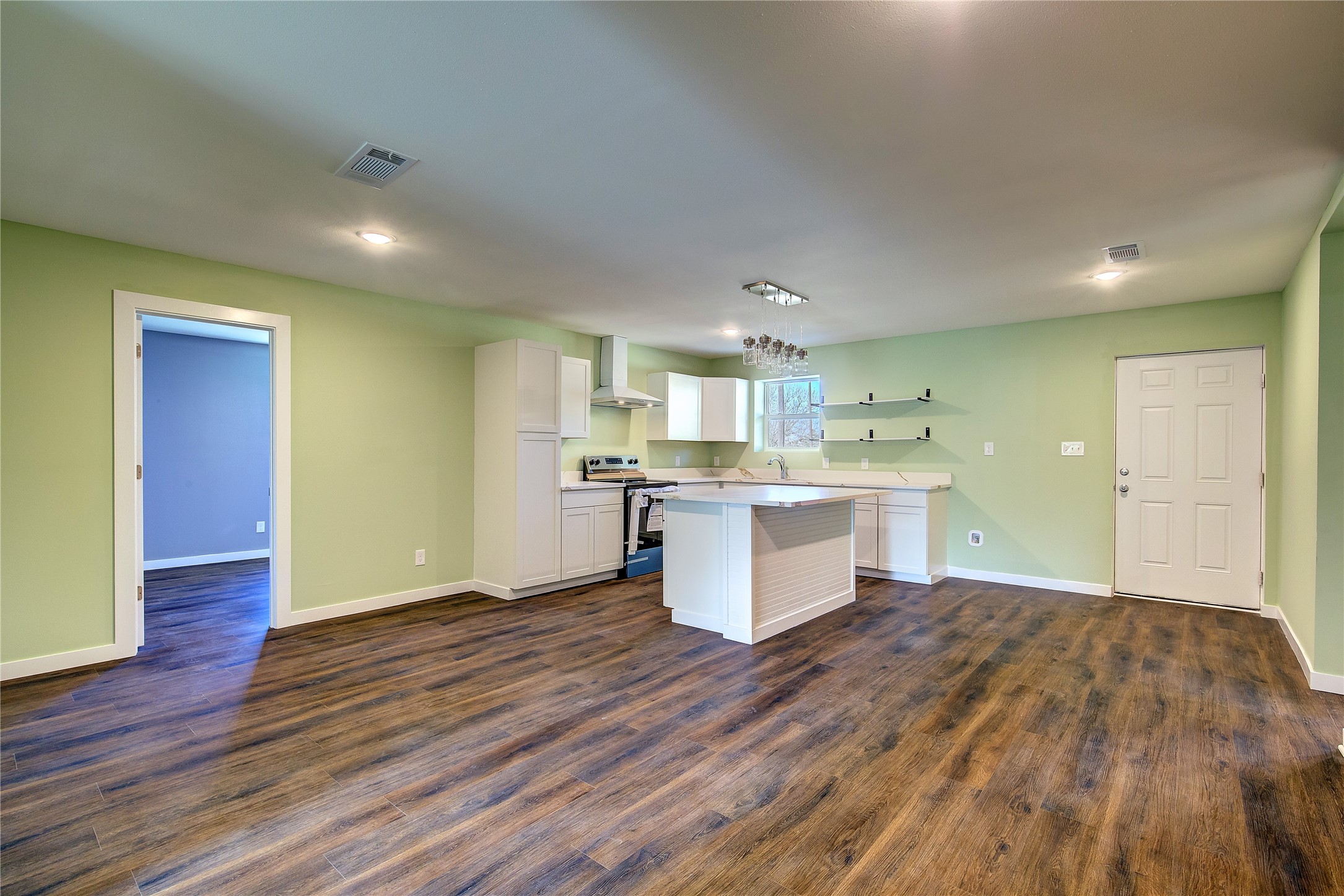 520 N 1st Street Point TX 75472