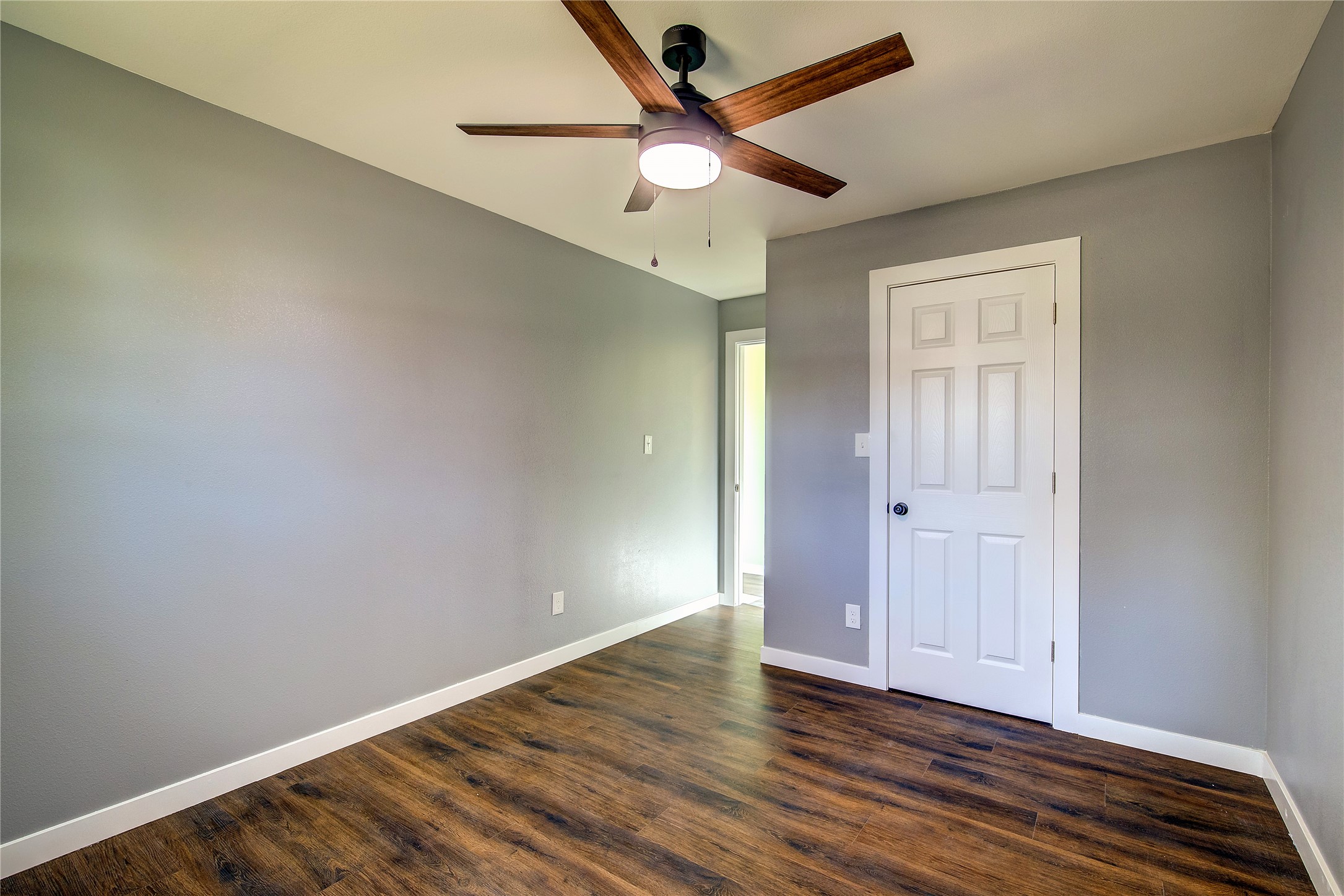 520 N 1st Street Point TX 75472