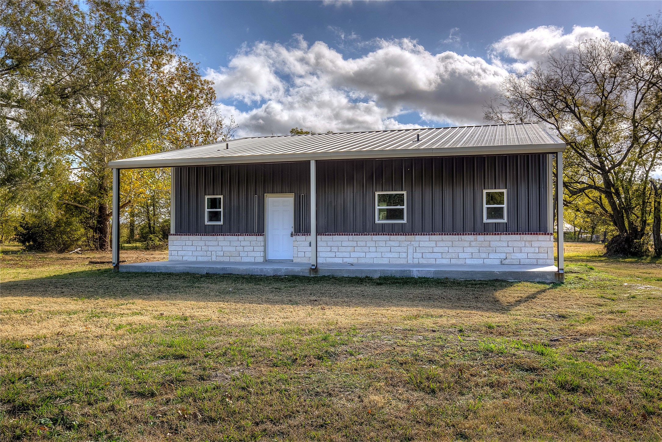 520 N 1st Street Point TX 75472