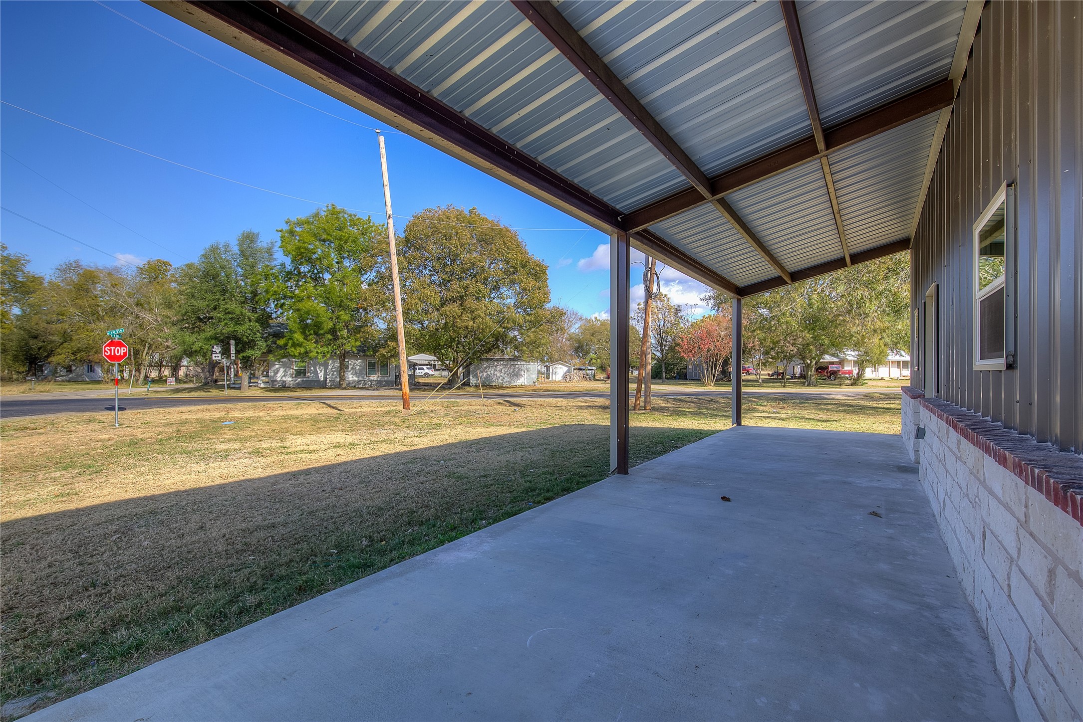 520 N 1st Street Point TX 75472