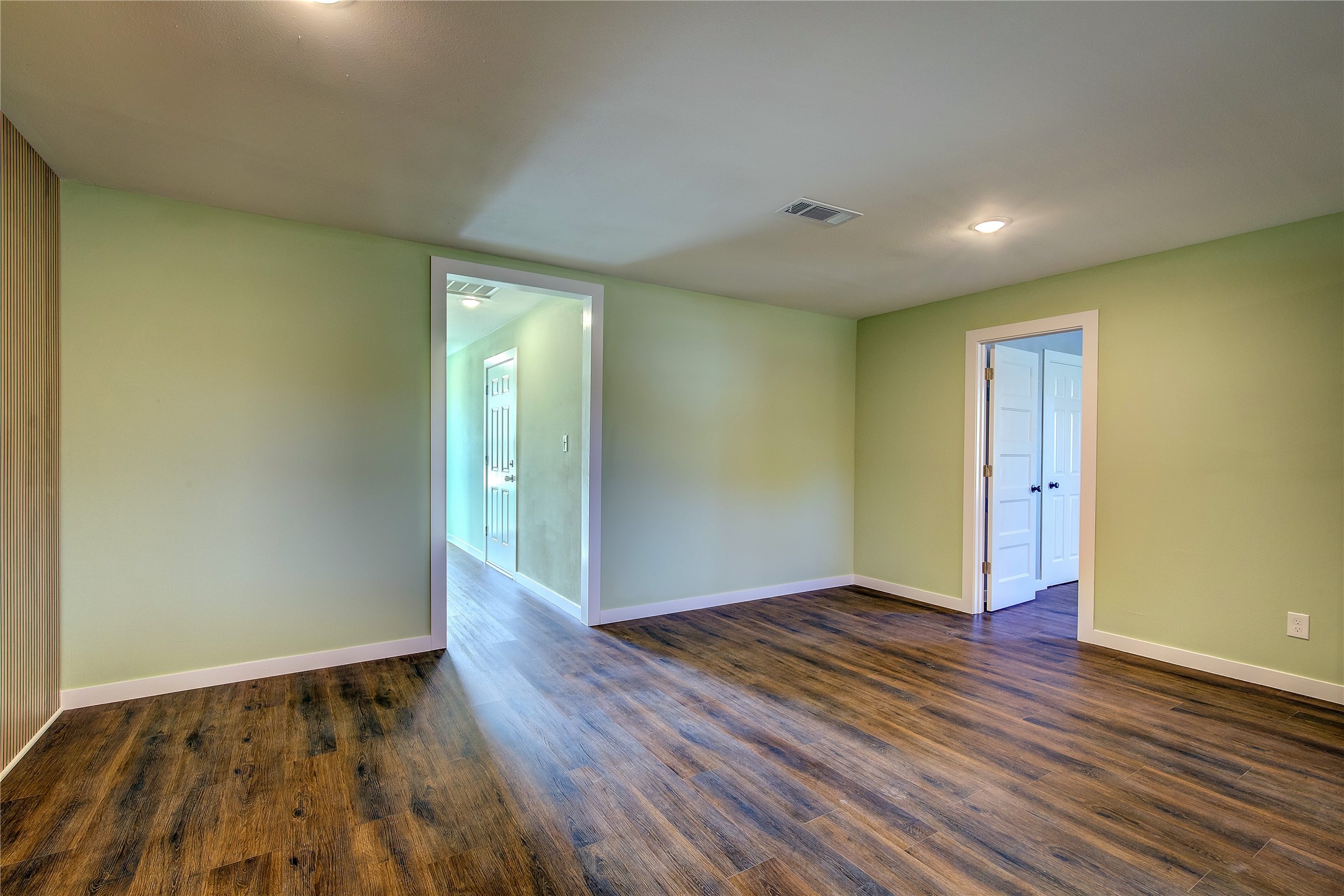 520 N 1st Street Point TX 75472