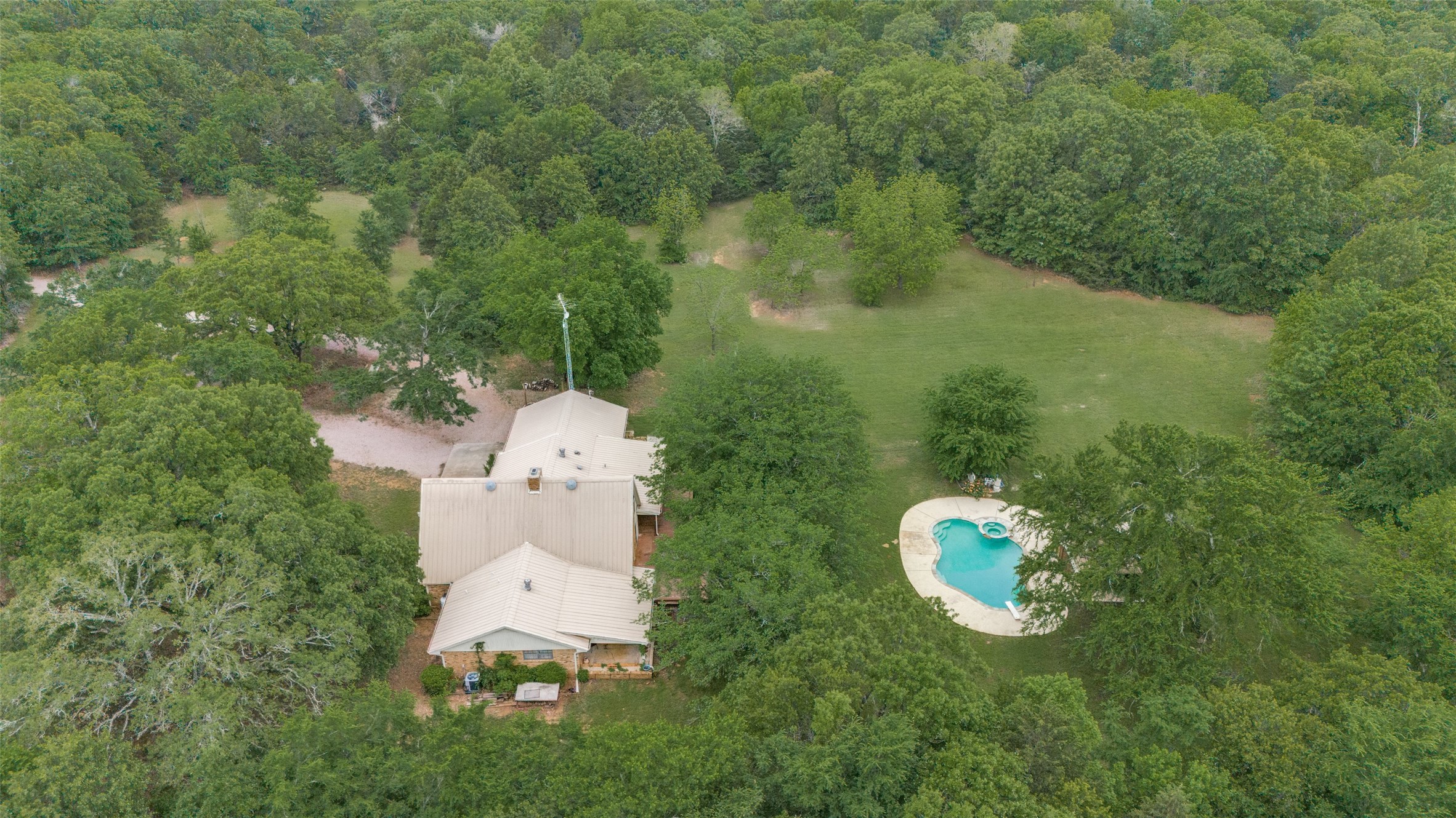 1565 Greer Road Sadler TX 76264