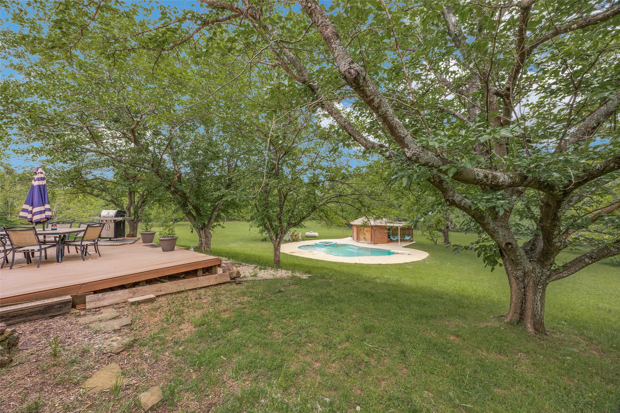 1565 Greer Road Sadler TX 76264