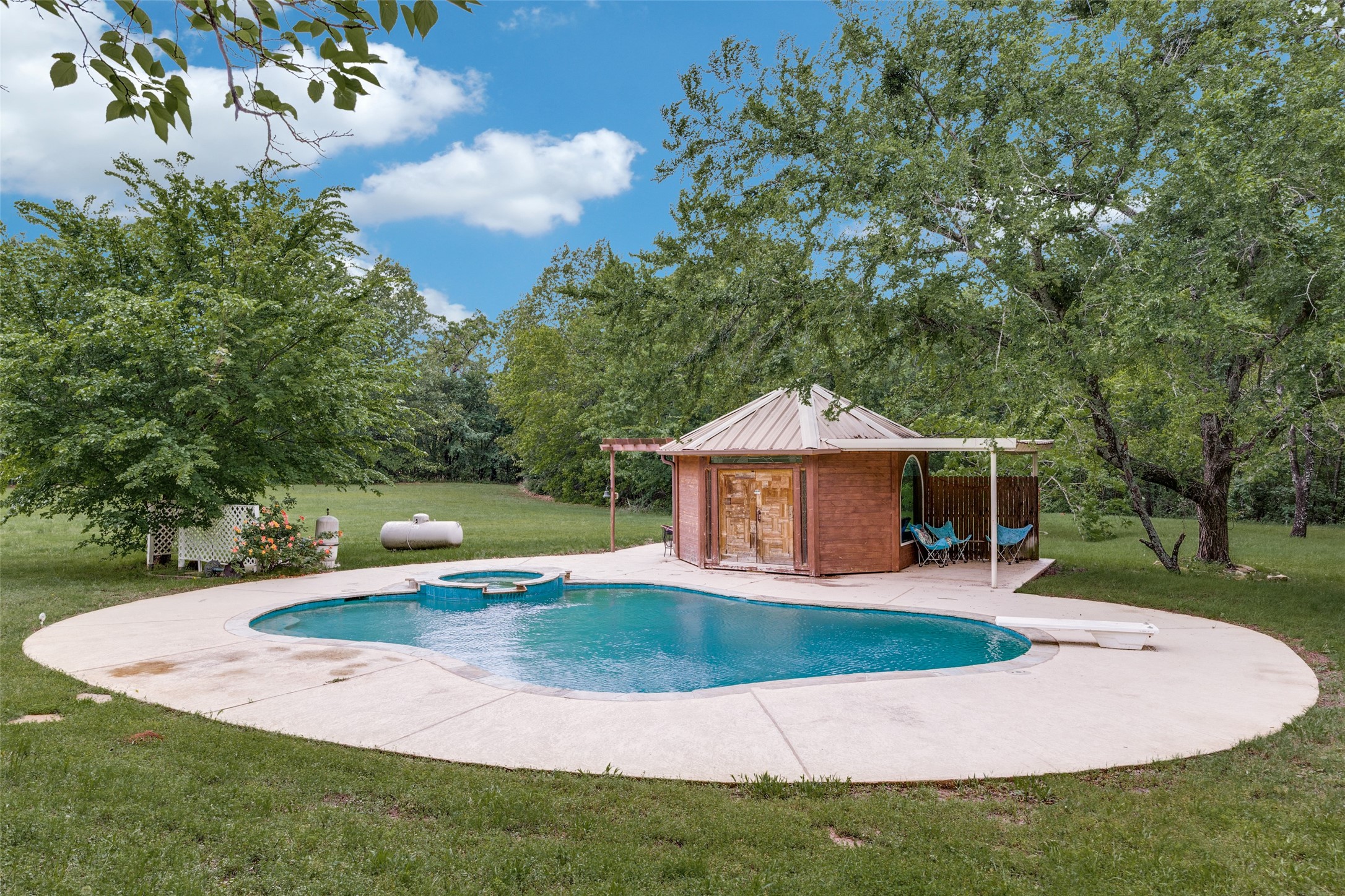 1565 Greer Road Sadler TX 76264