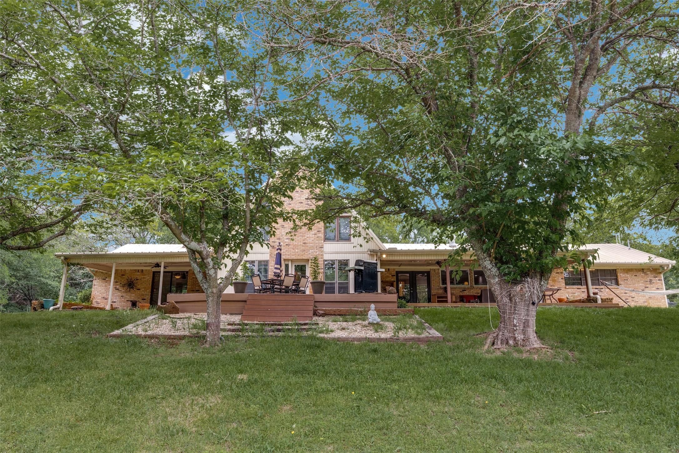 1565 Greer Road Sadler TX 76264