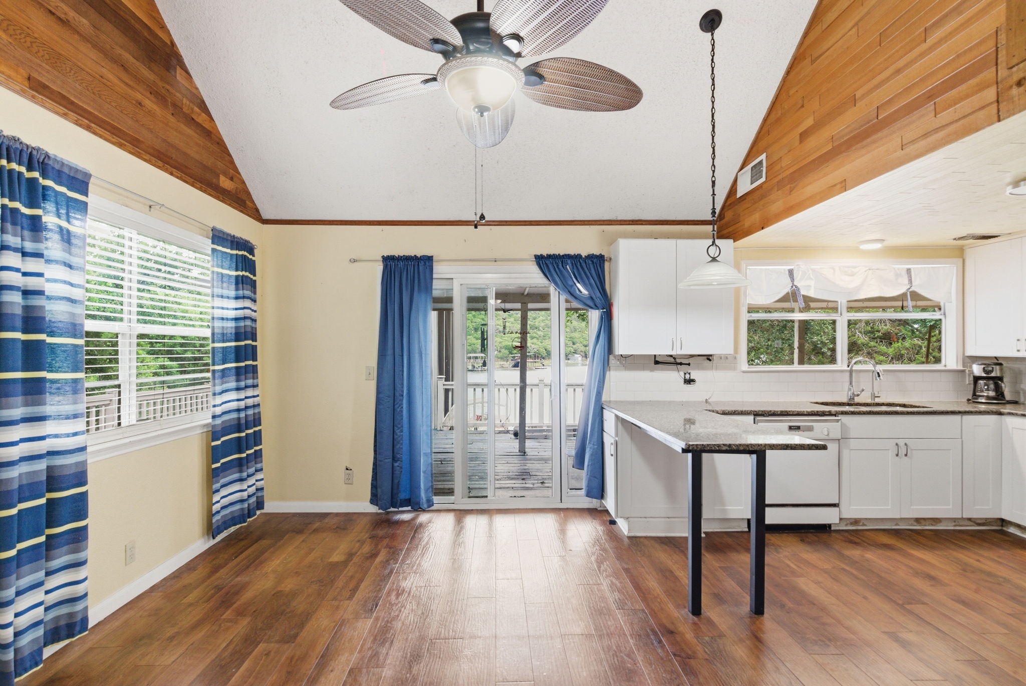 1798 S Lakeview Drive Gordon TX 76453