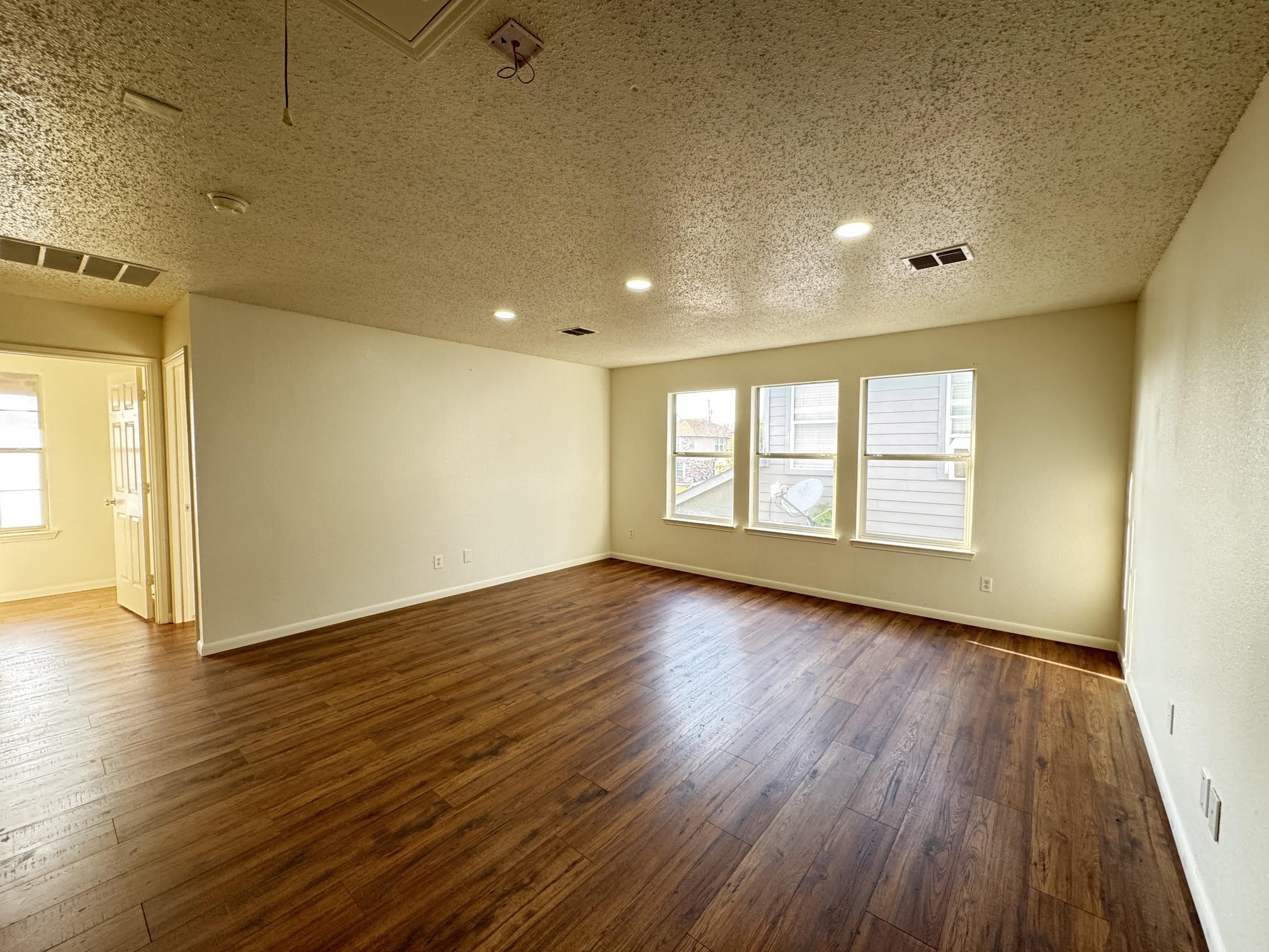 7305 Marsland Lane Arlington TX 76001