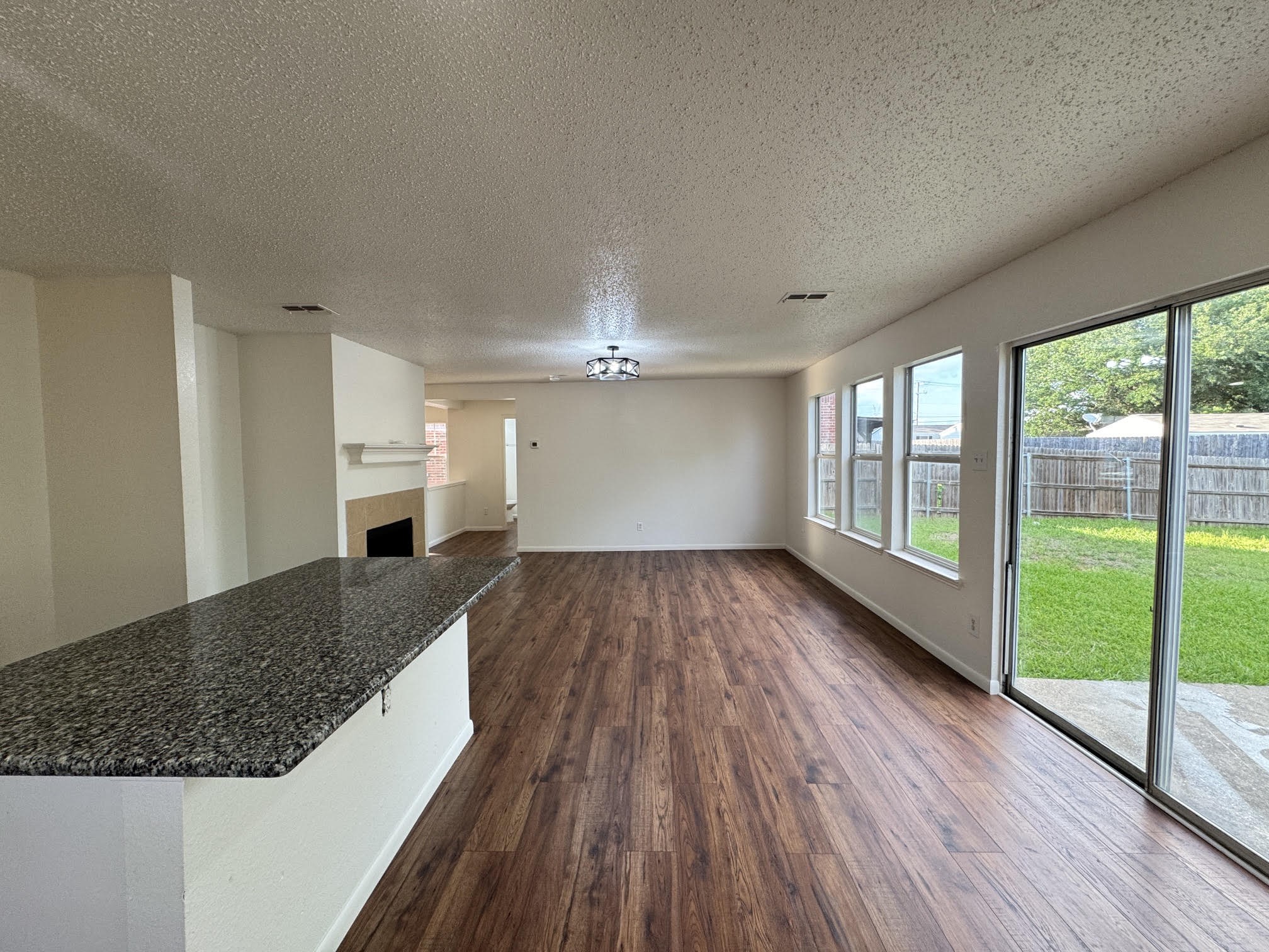 7305 Marsland Lane Arlington TX 76001