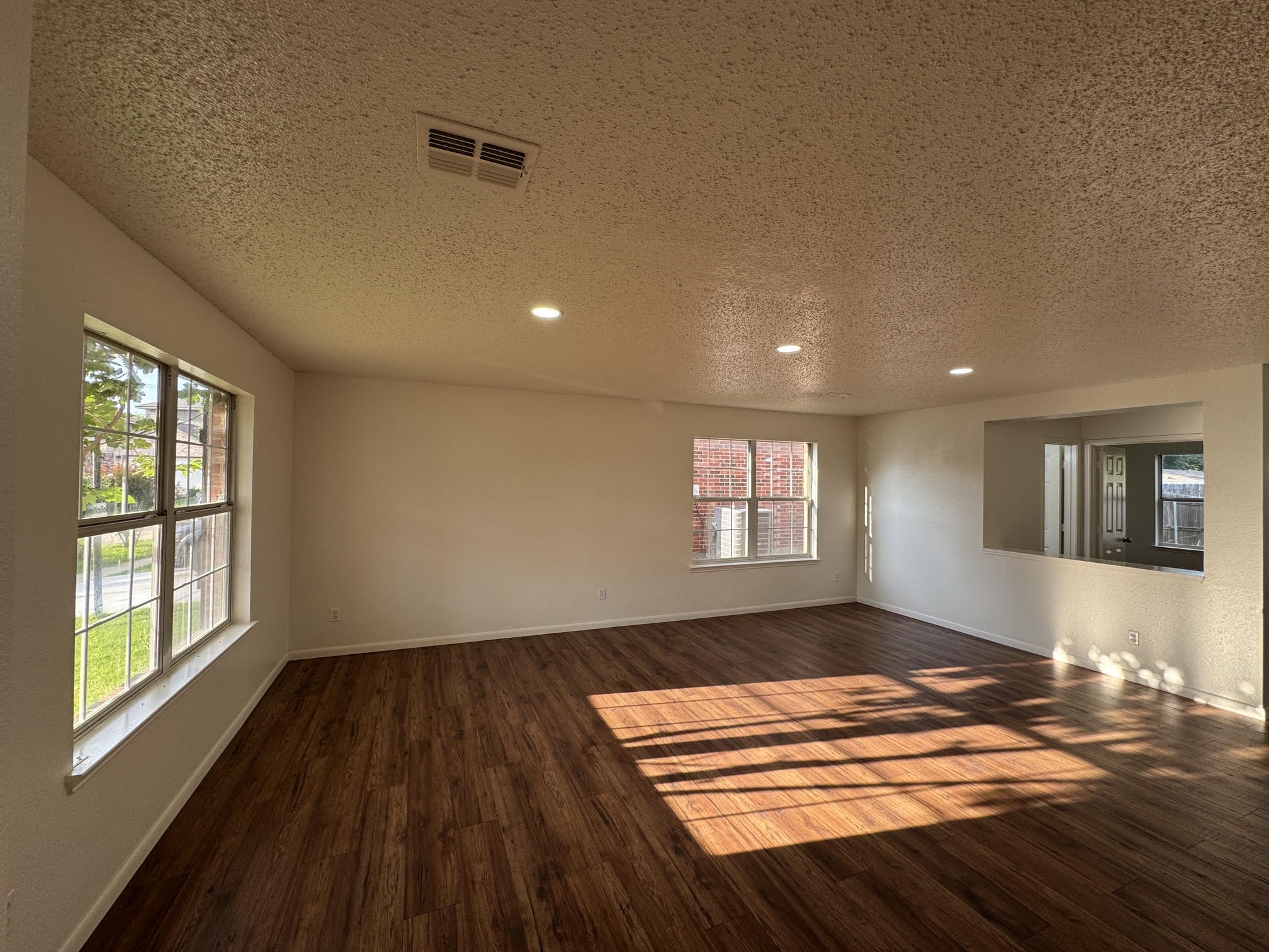 7305 Marsland Lane Arlington TX 76001