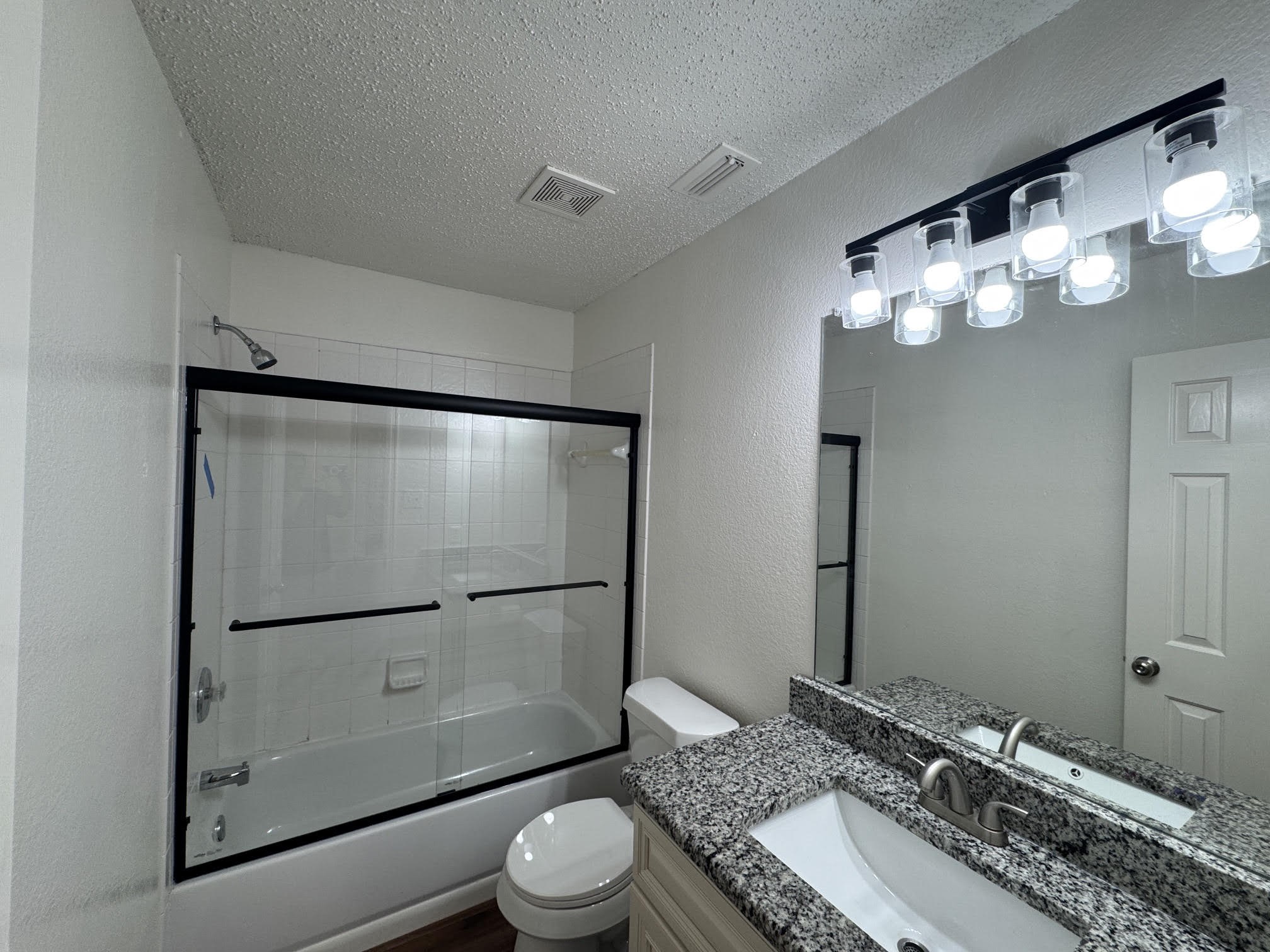 7305 Marsland Lane Arlington TX 76001