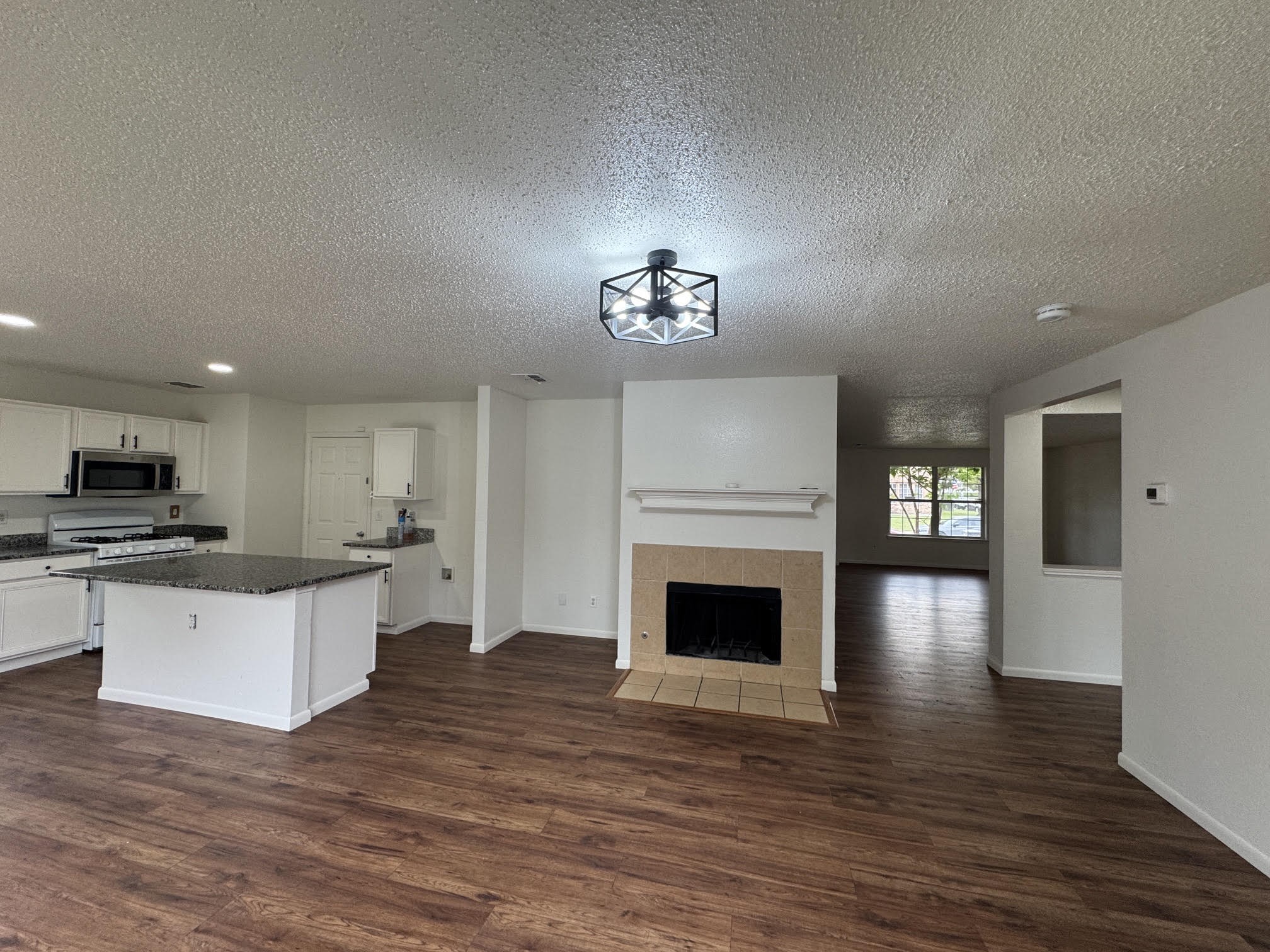 7305 Marsland Lane Arlington TX 76001
