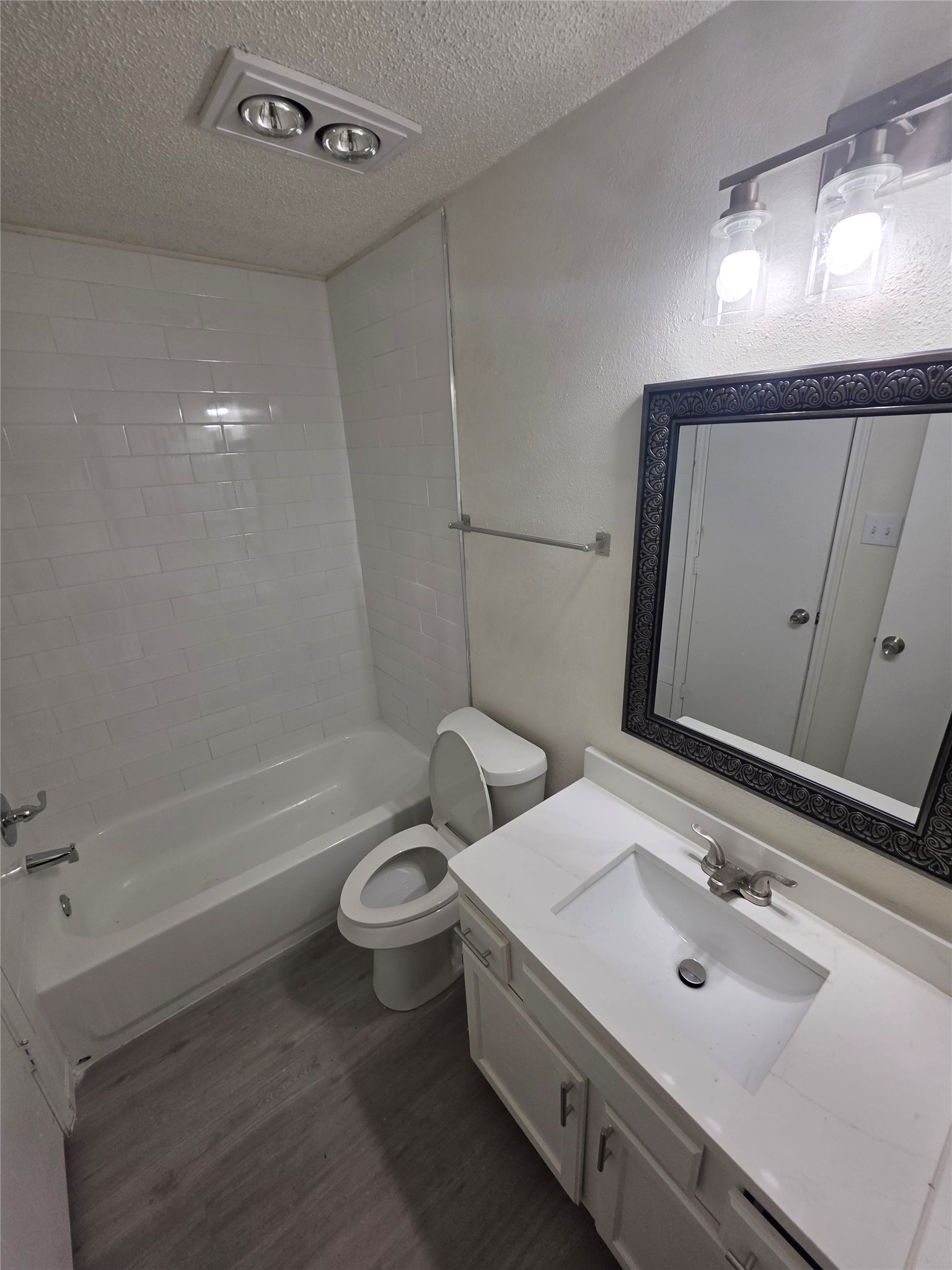 323 Valley Spring Drive Arlington TX 76018