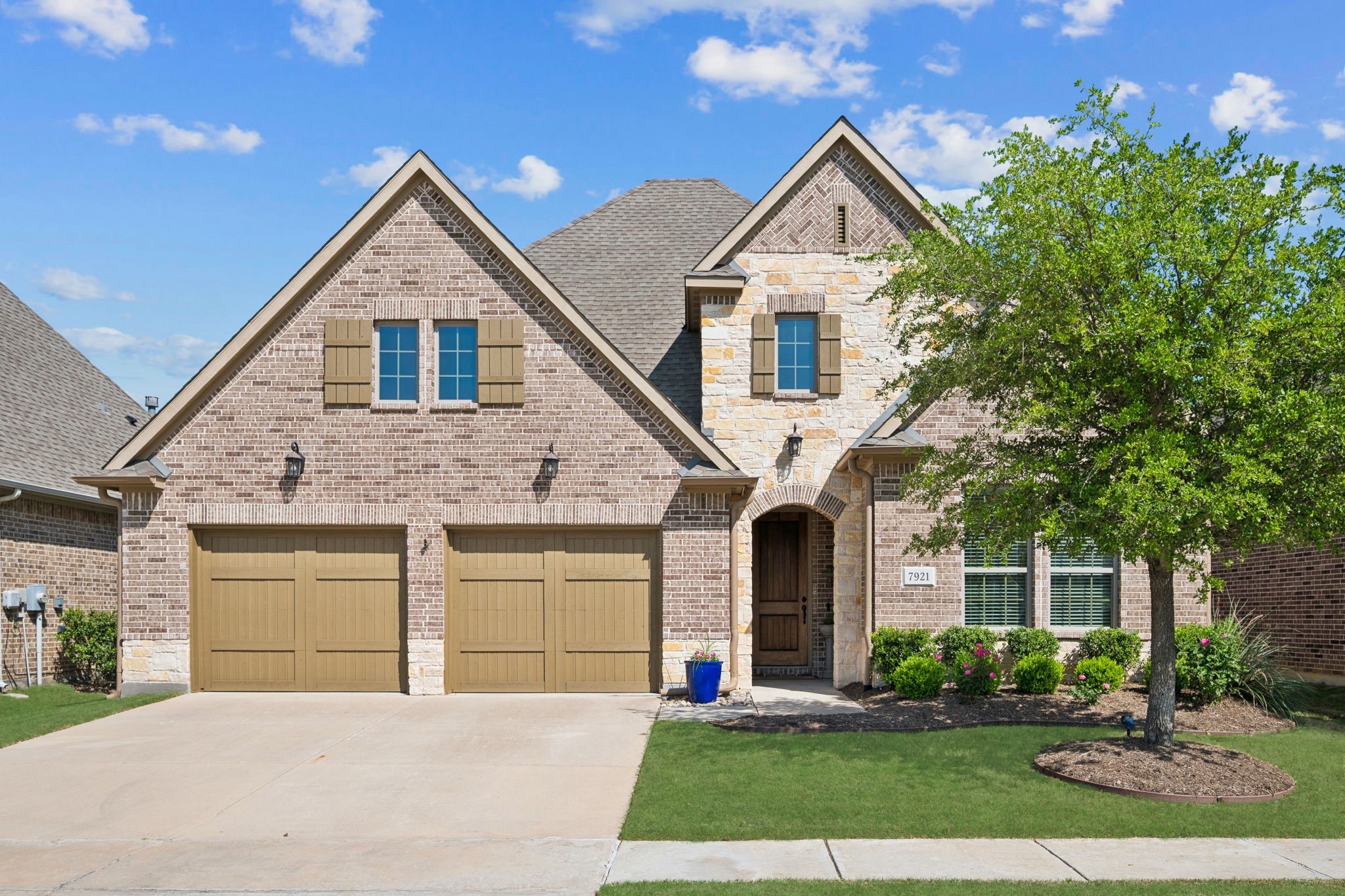 7921 Isle Of Skye The Colony TX 75056