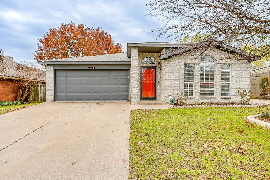 10221 Maverick Drive Fort Worth TX 76108
