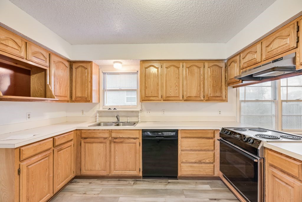 3908 Tejas Trail Lake Worth TX 76135