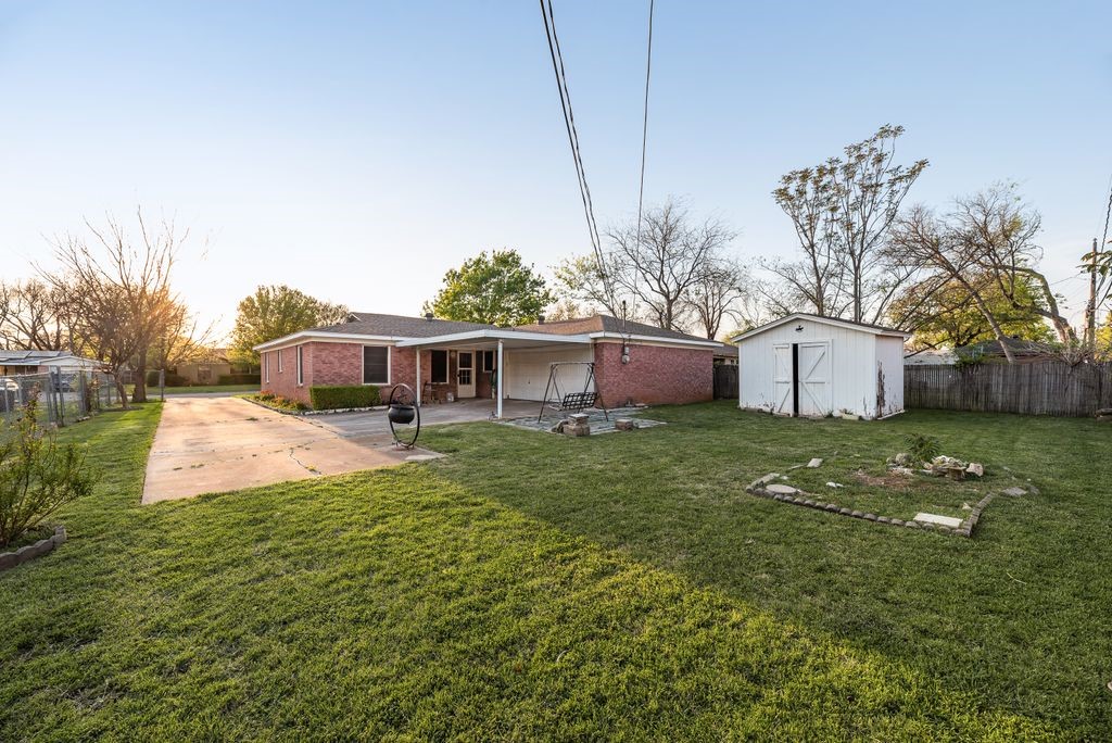 3908 Tejas Trail Lake Worth TX 76135