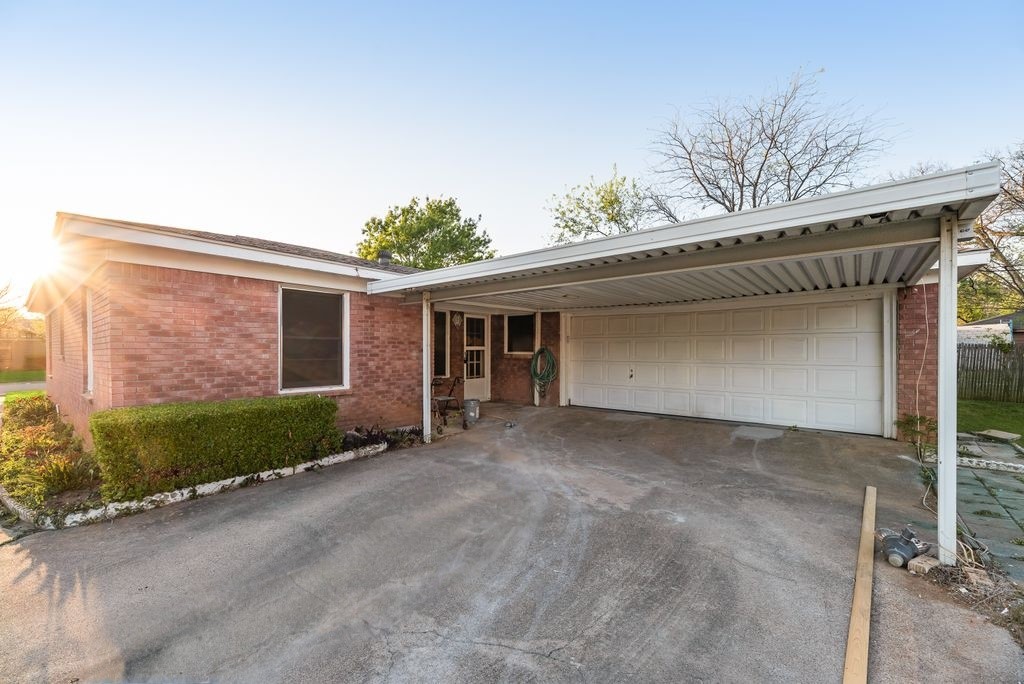 3908 Tejas Trail Lake Worth TX 76135