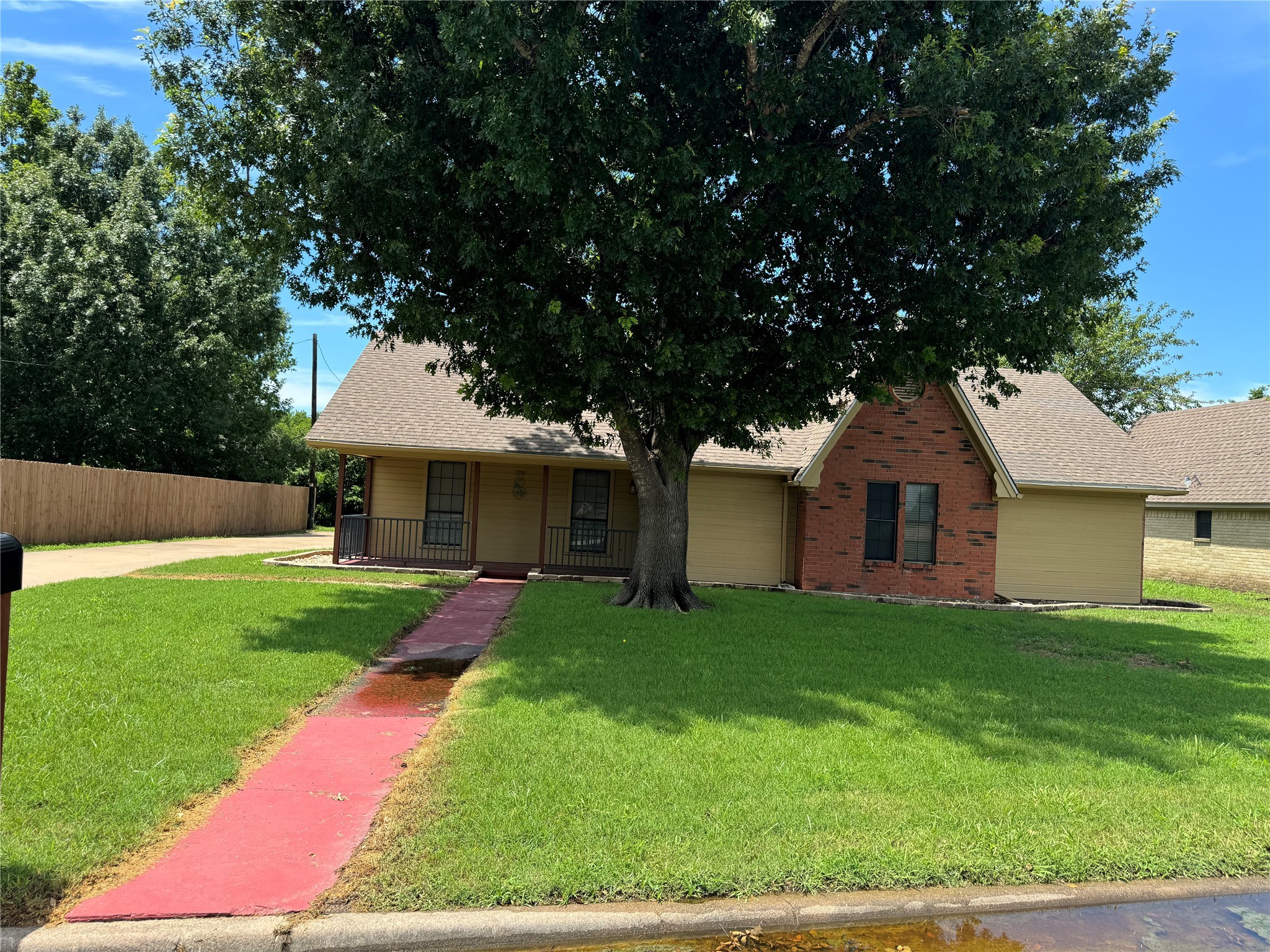 804 Crestline Drive Mexia TX 76667