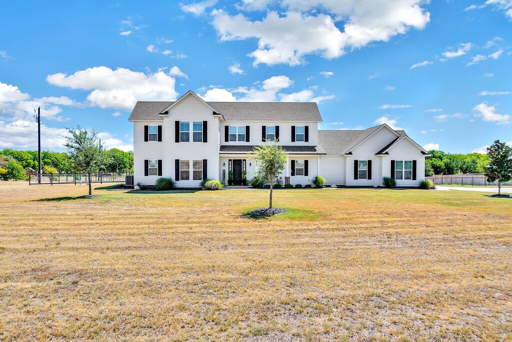 917 Rancho Hermoso Lorena TX 76655