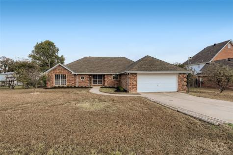 905 Wood Trail Azle TX 76020