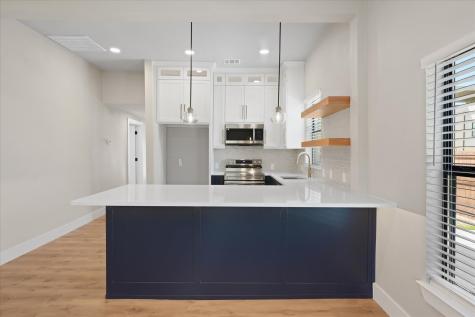 300 Steinman Avenue Dallas TX 75203