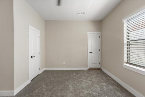 300 Steinman Avenue Dallas TX 75203