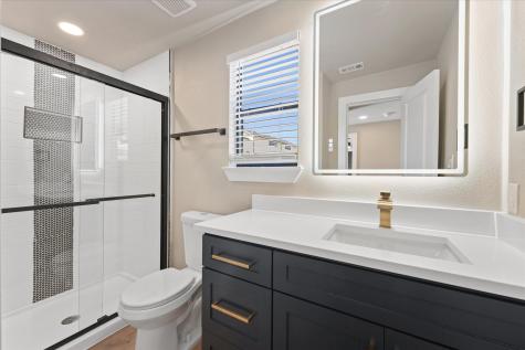300 Steinman Avenue Dallas TX 75203