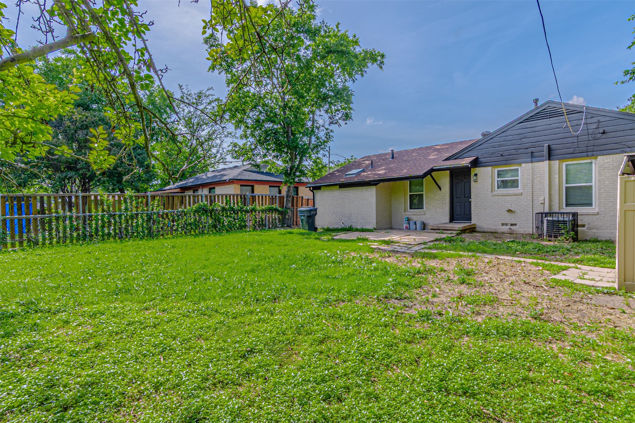 2618 Centerville Road Dallas TX 75228