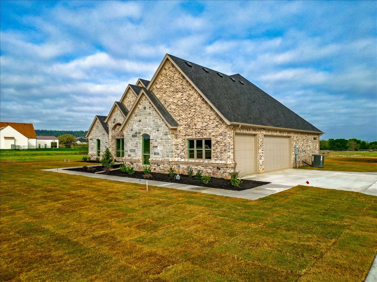 3031 Haylee Drive Granbury TX 76048