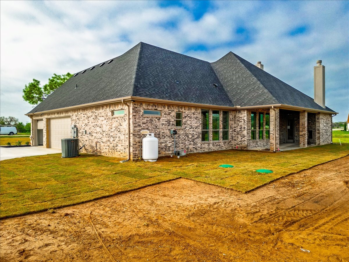 3031 Haylee Drive Granbury TX 76048