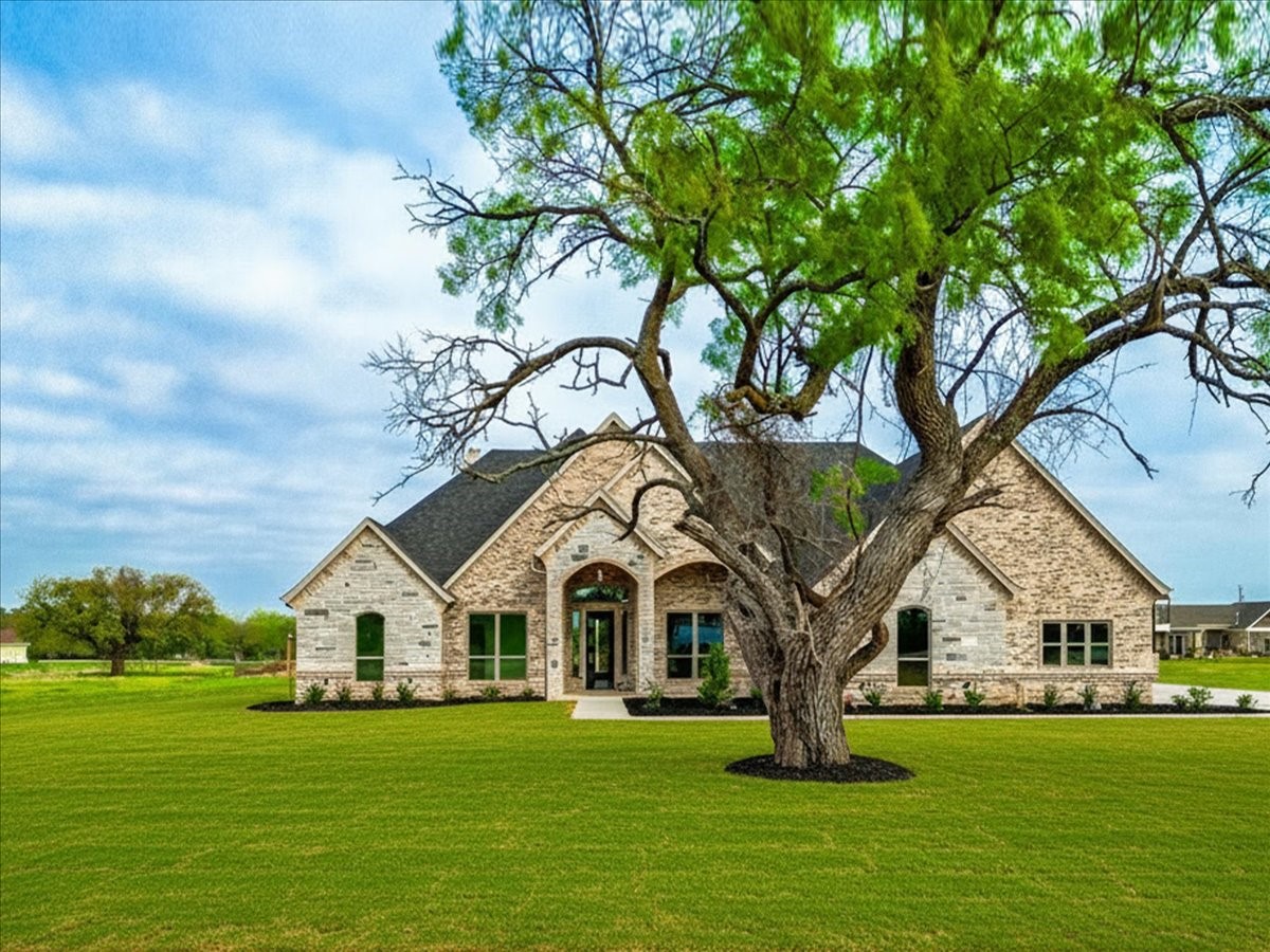 3031 Haylee Drive Granbury TX 76048