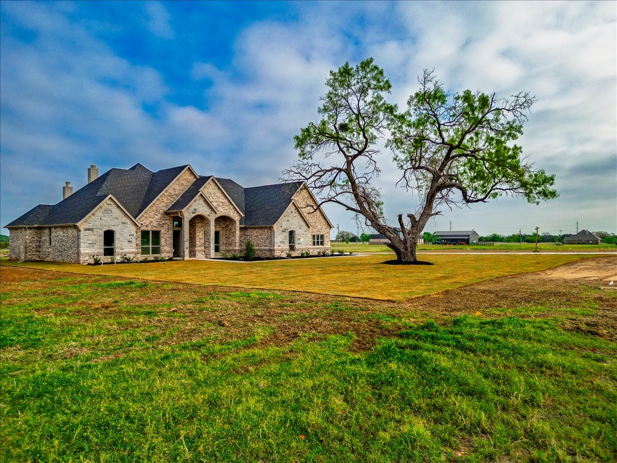 3031 Haylee Drive Granbury TX 76048