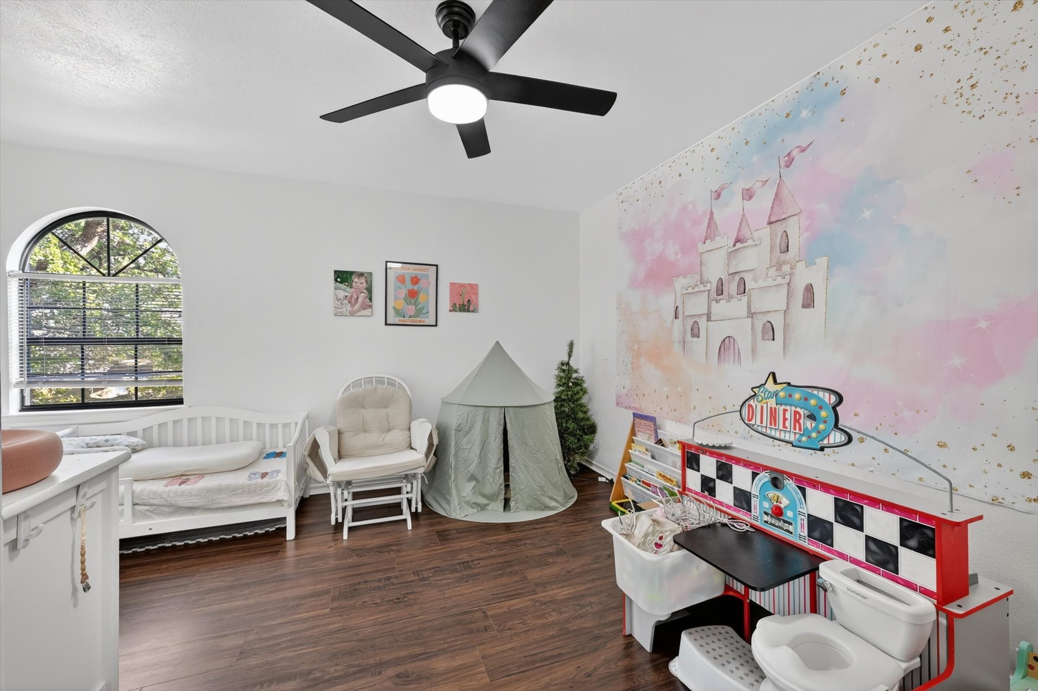 535 Briarcliff Drive Garland TX 75043