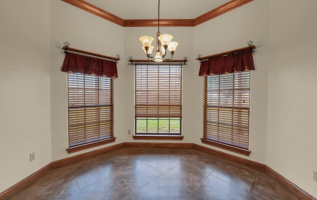 1609 Southern View Lorena TX 76655