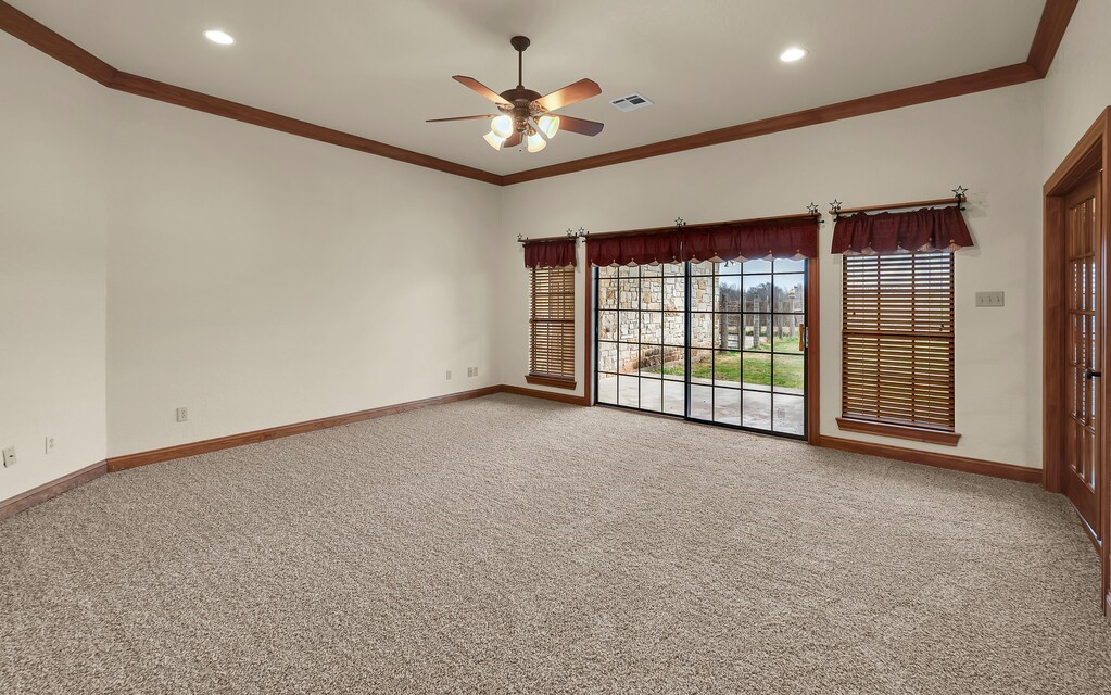 1609 Southern View Lorena TX 76655