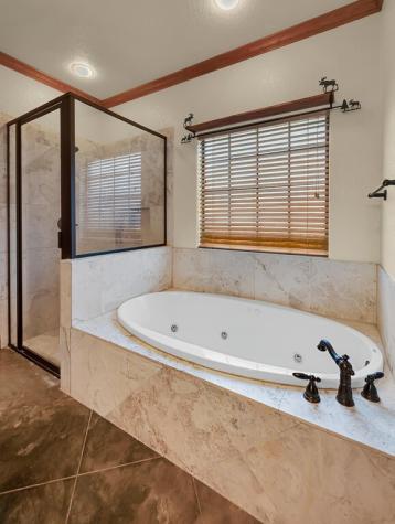 1609 Southern View Lorena TX 76655