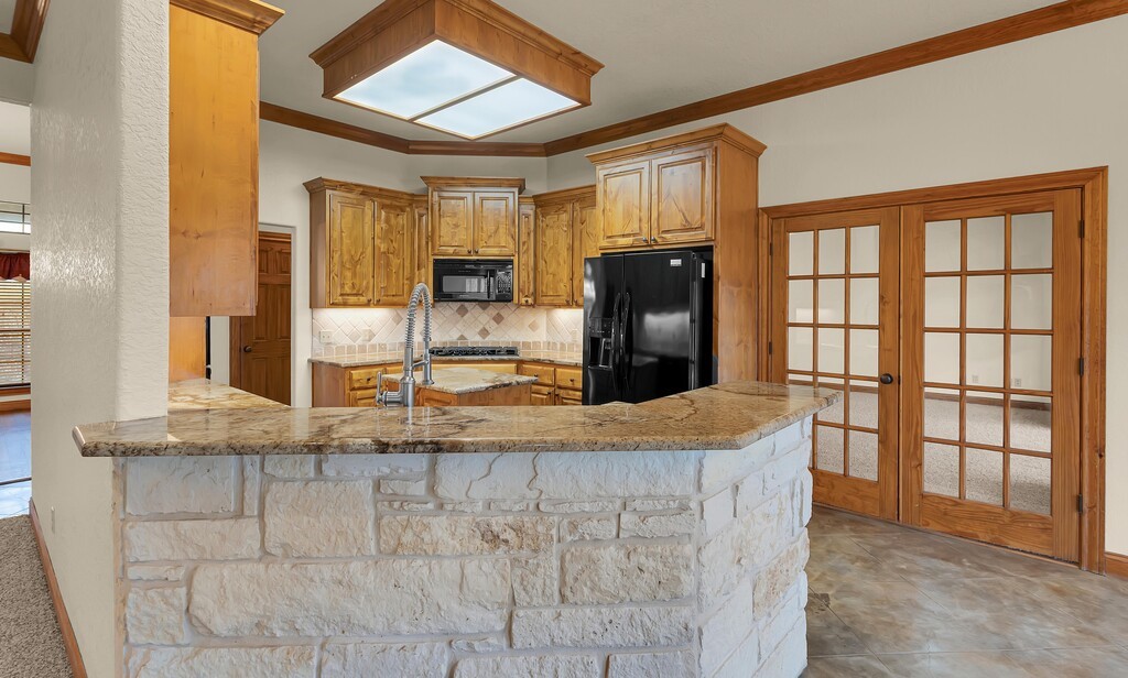 1609 Southern View Lorena TX 76655