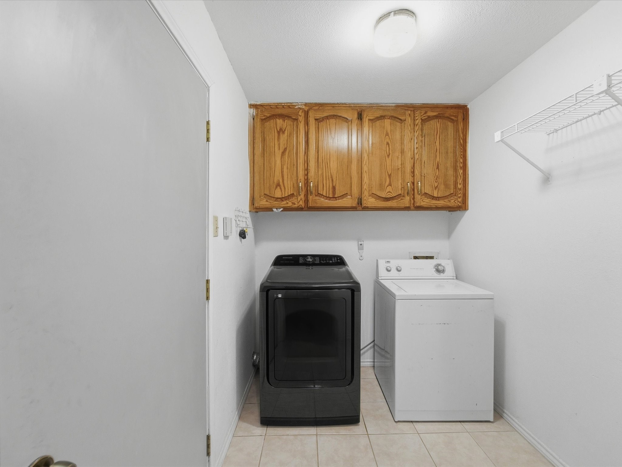 2801 Meadow Creek Bedford TX 76021