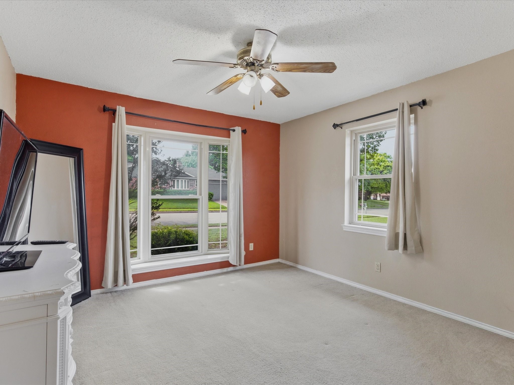 2801 Meadow Creek Bedford TX 76021