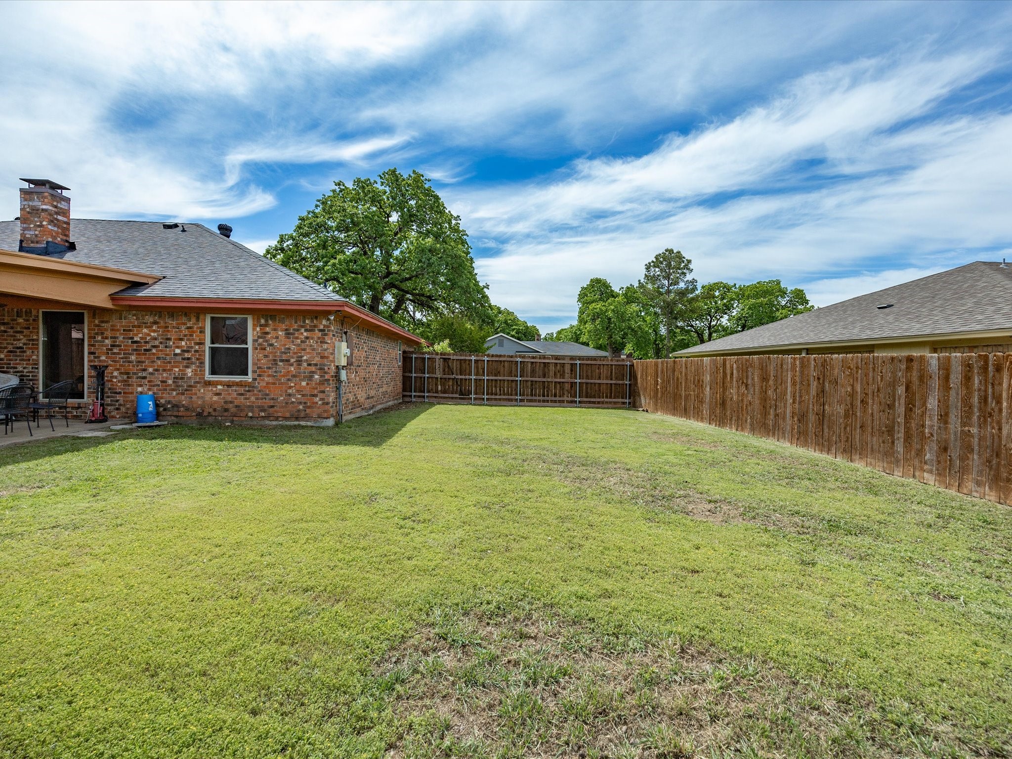 2801 Meadow Creek Bedford TX 76021