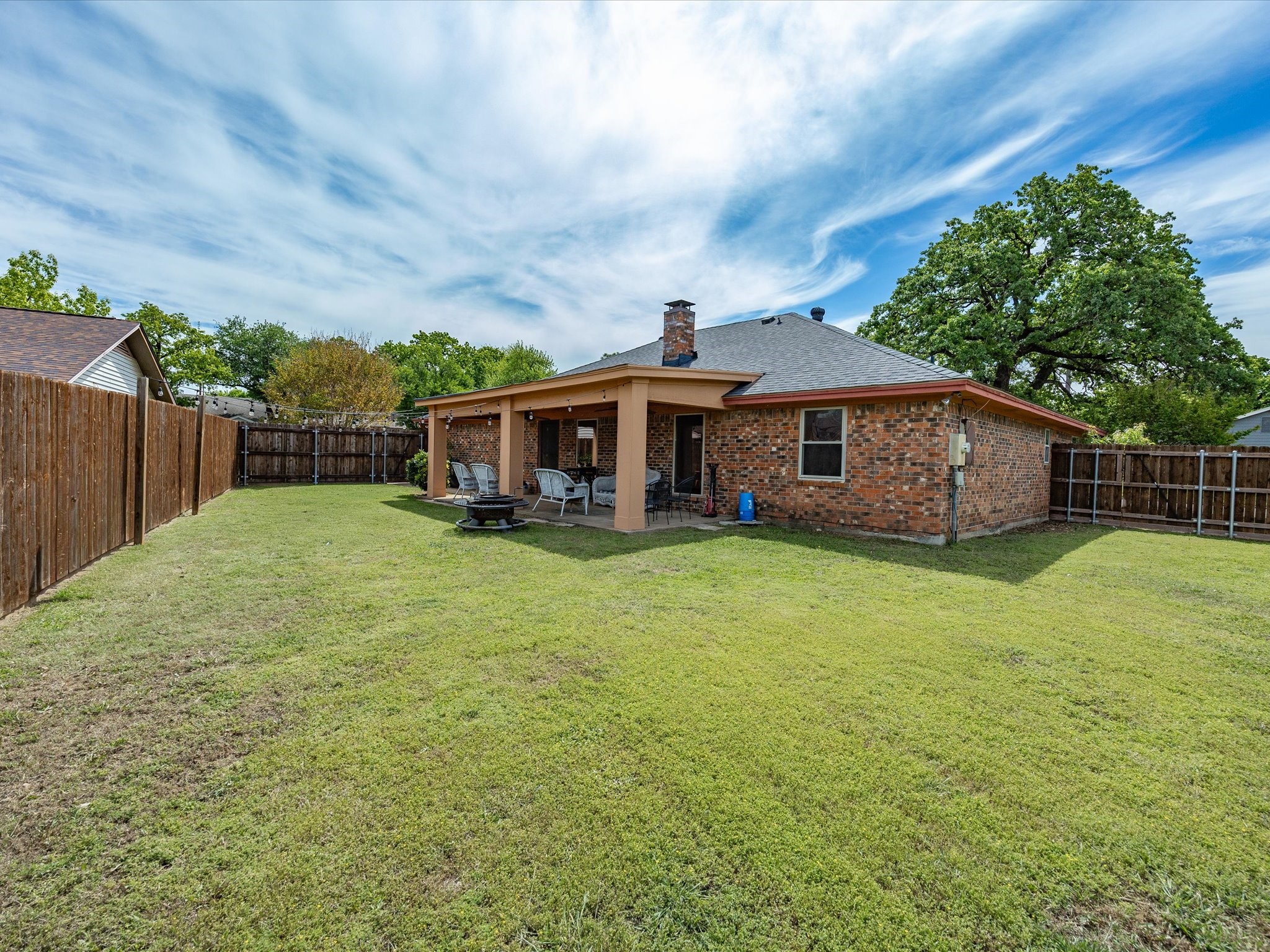2801 Meadow Creek Bedford TX 76021