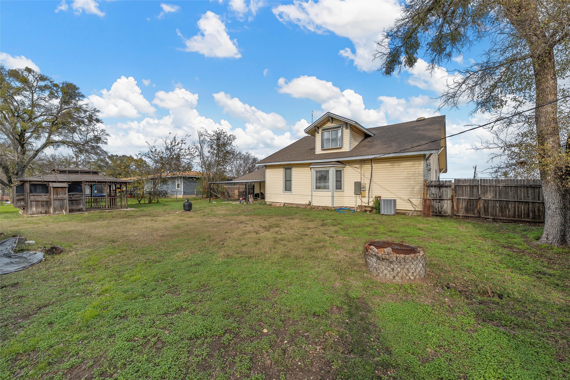 306 S Cleveland Meridian TX 76665