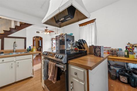 306 S Cleveland Meridian TX 76665