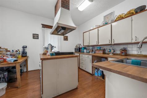 306 S Cleveland Meridian TX 76665